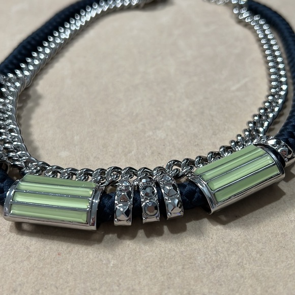 Lia Sophia’s | “Instaglam” statement necklace - Picture 9 of 10